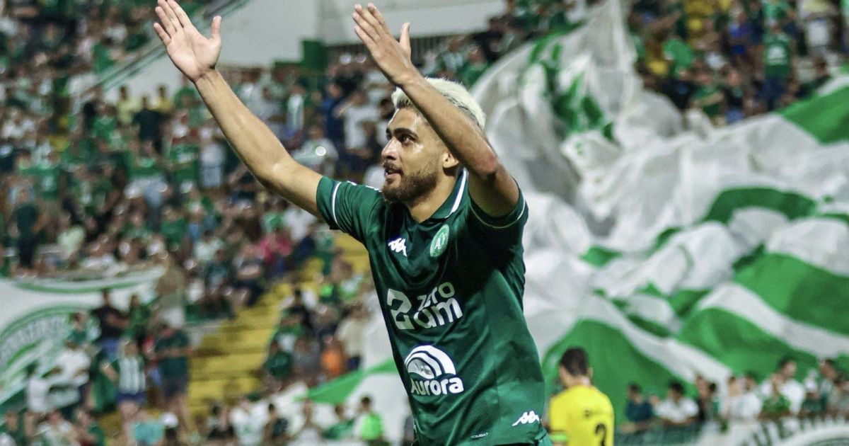 Chapecoense estreia no Catarinense empatando com Brusque