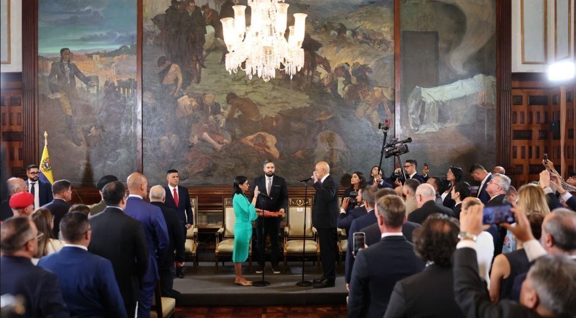 China, Rússia e Irã parabenizam Delcy Rodríguez por juramento