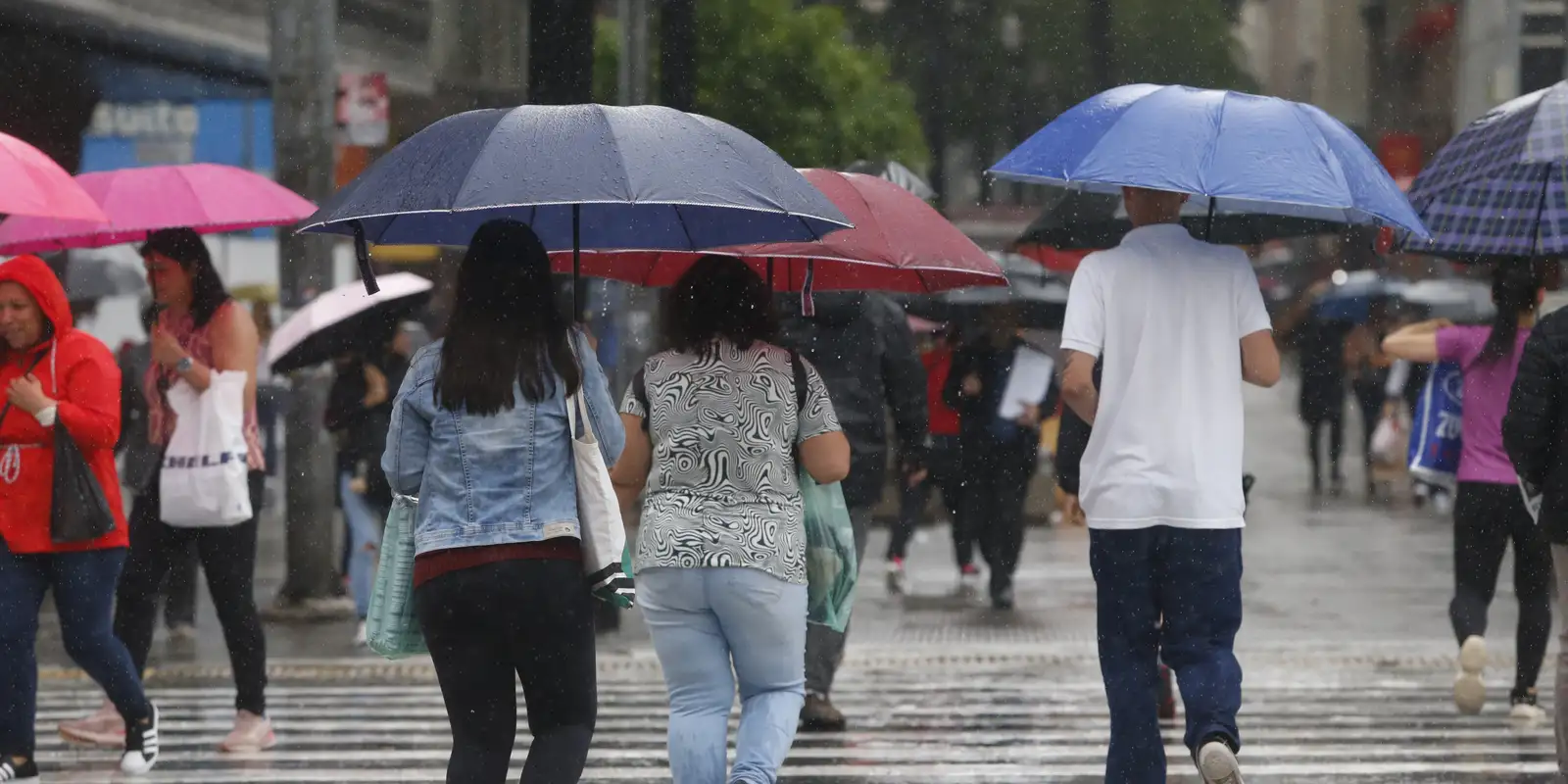 Chuvas Intensas no Ceará: Alertas Amarelo e Laranja Emitem por Inmet