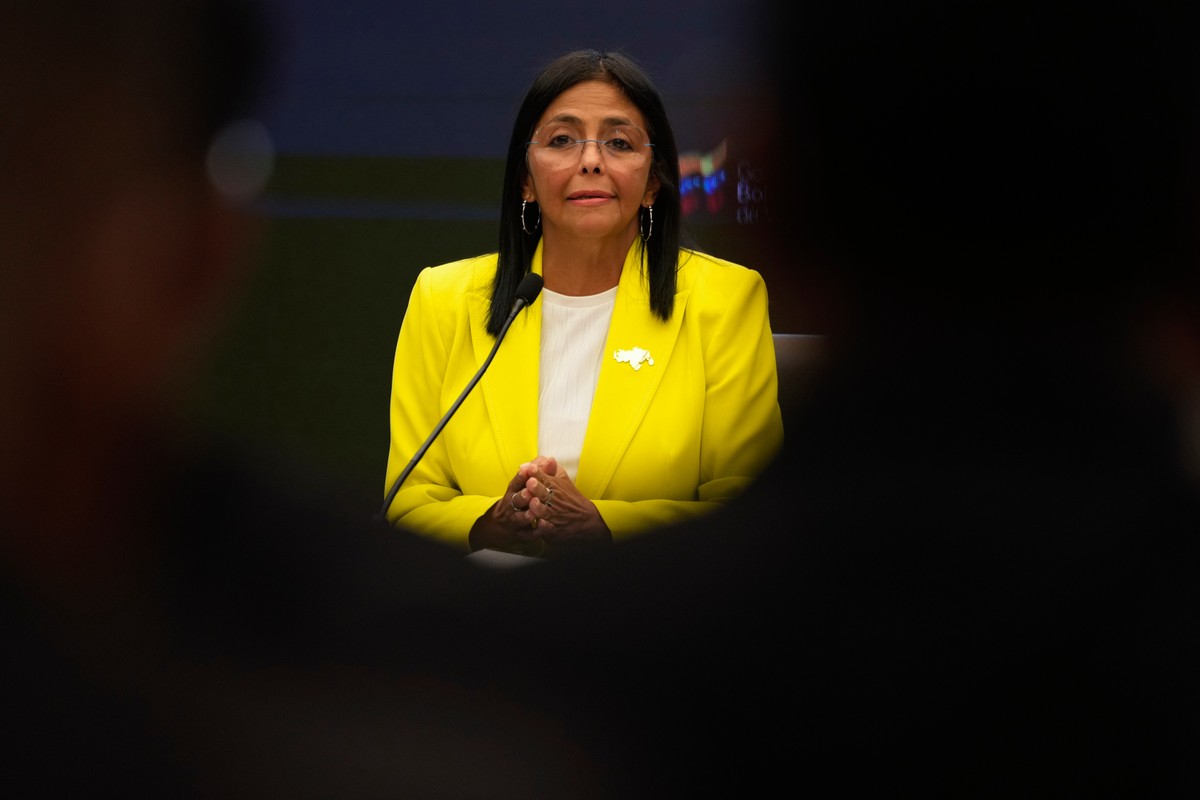 CIA conclui que aliados de Maduro são mais adequados para liderar Venezuela