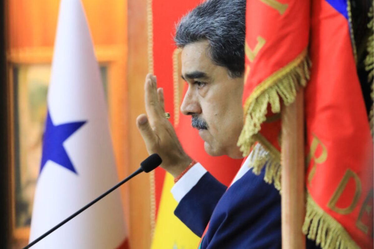CIA disse a Trump que pessoas leais a Maduro devem liderar a Venezuela