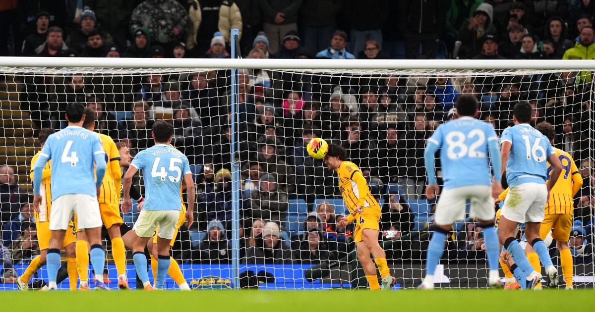 City empata com o Brighton e perde chance de encostar no líder Arsenal