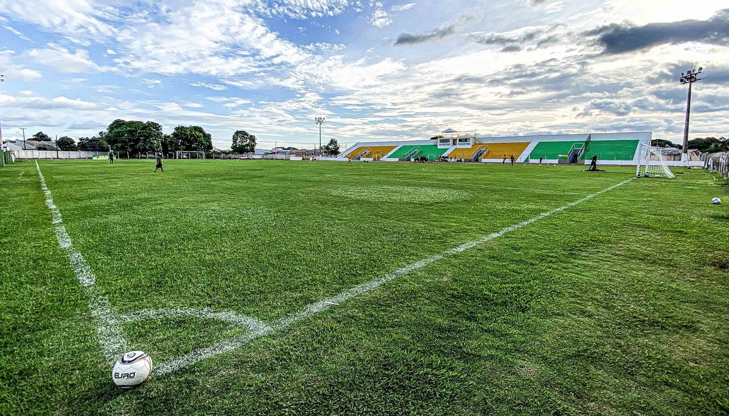 Clubes de Futebol com Menor Dívida: Gurupi e Capital Destacam-se