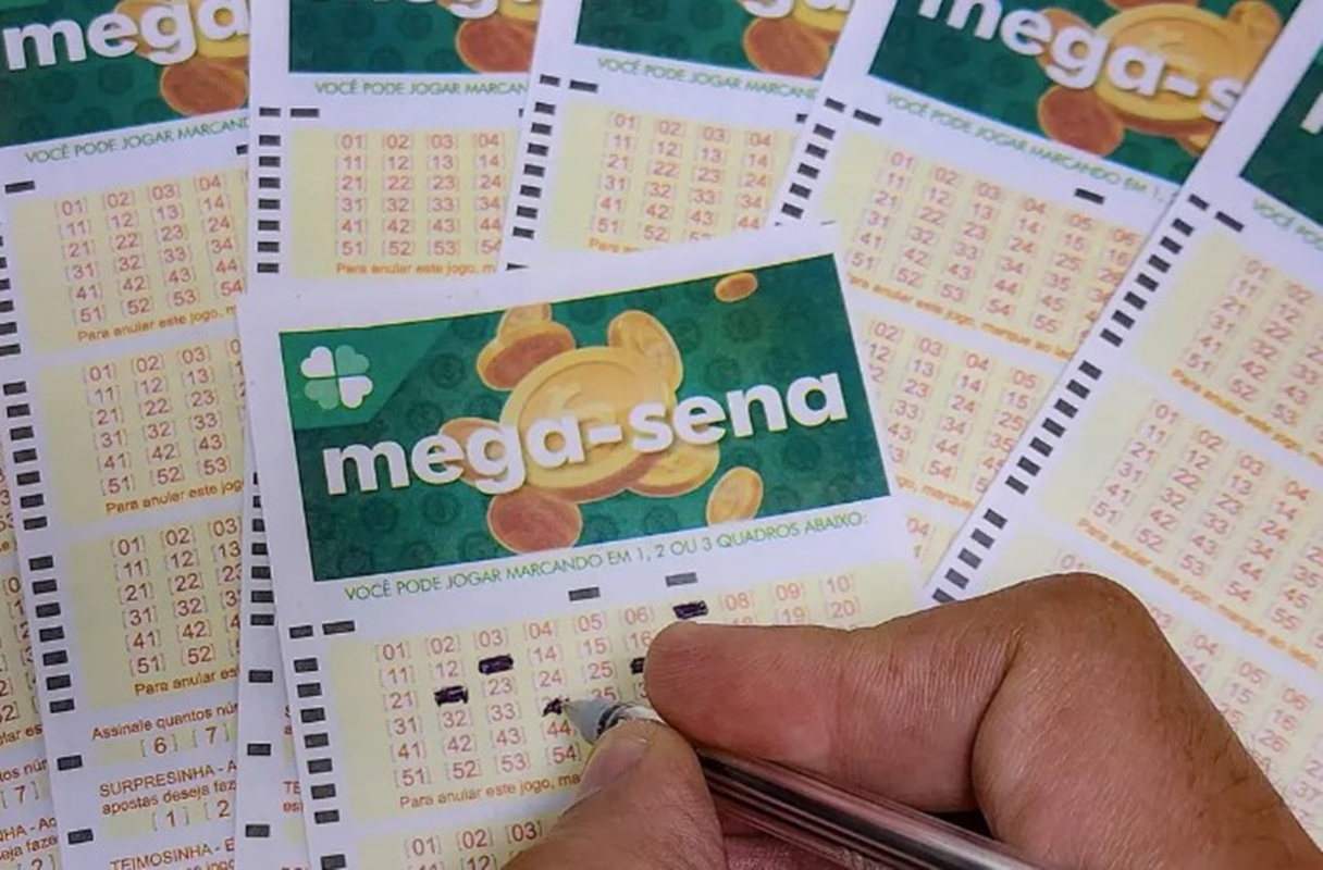 Confira as dezenas da Mega-Sena 2956 e demais sorteios de hoje (6/1)