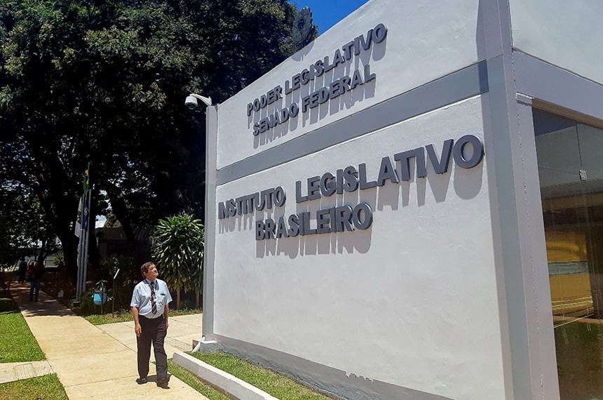 Cursos Gratuitos do Senado: 35 Oportunidades de Qualificação Internacional