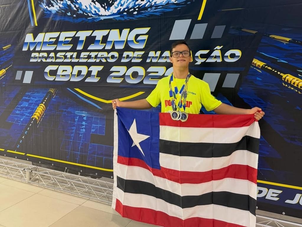 Davi Hermes Conquista Dois Ouros e Uma Prata no Meeting Brasileiro de Natação CBDI
