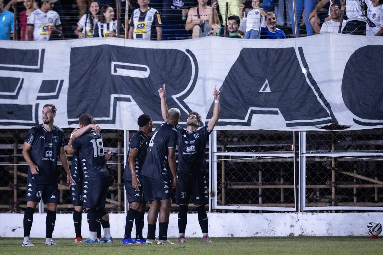 Democrata vence o Vitória-ES e assume liderança na Série D do Campeonato Brasileiro!