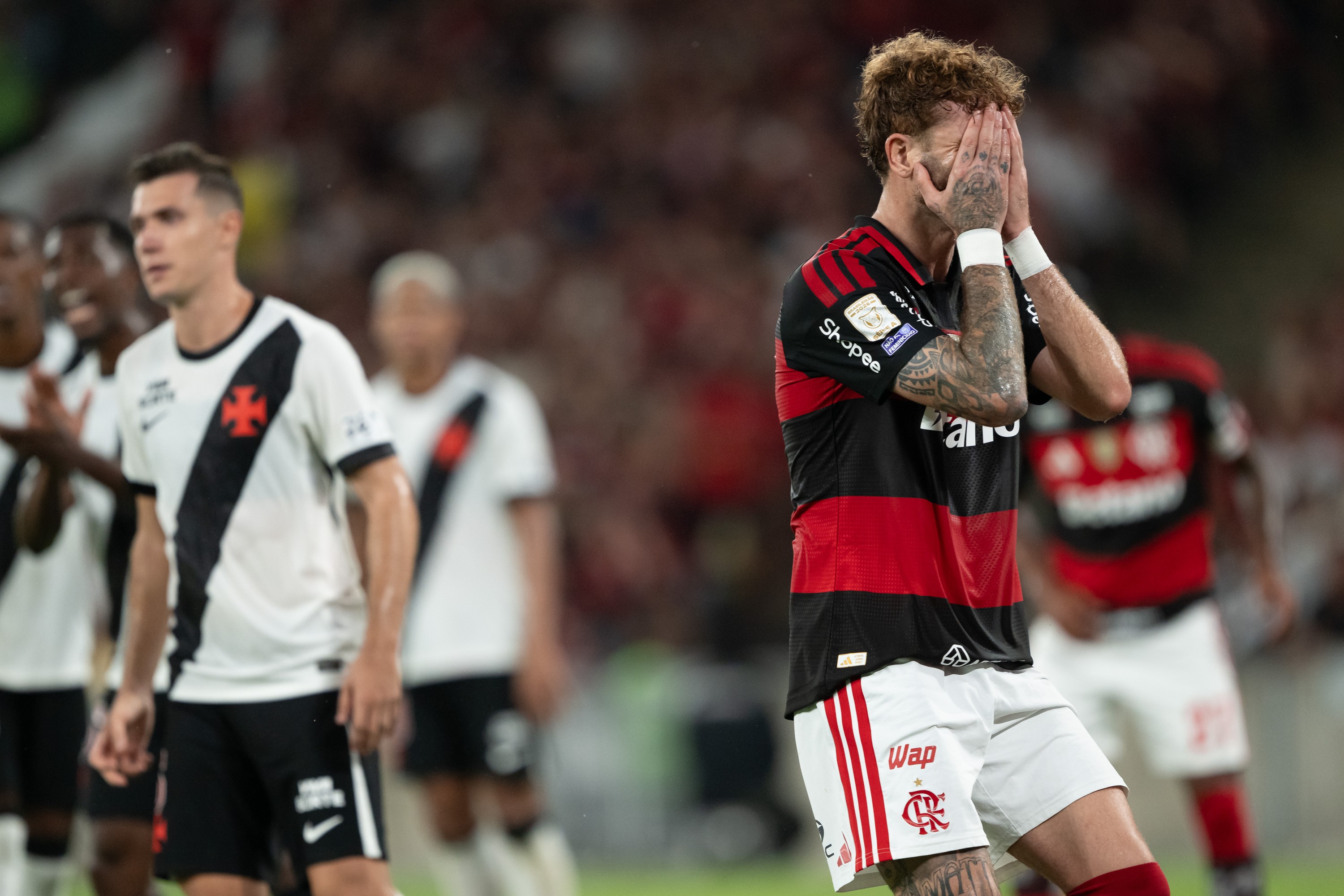 Desgaste no Brasileirão: Palmeiras e Flamengo Sentem o Cansaço