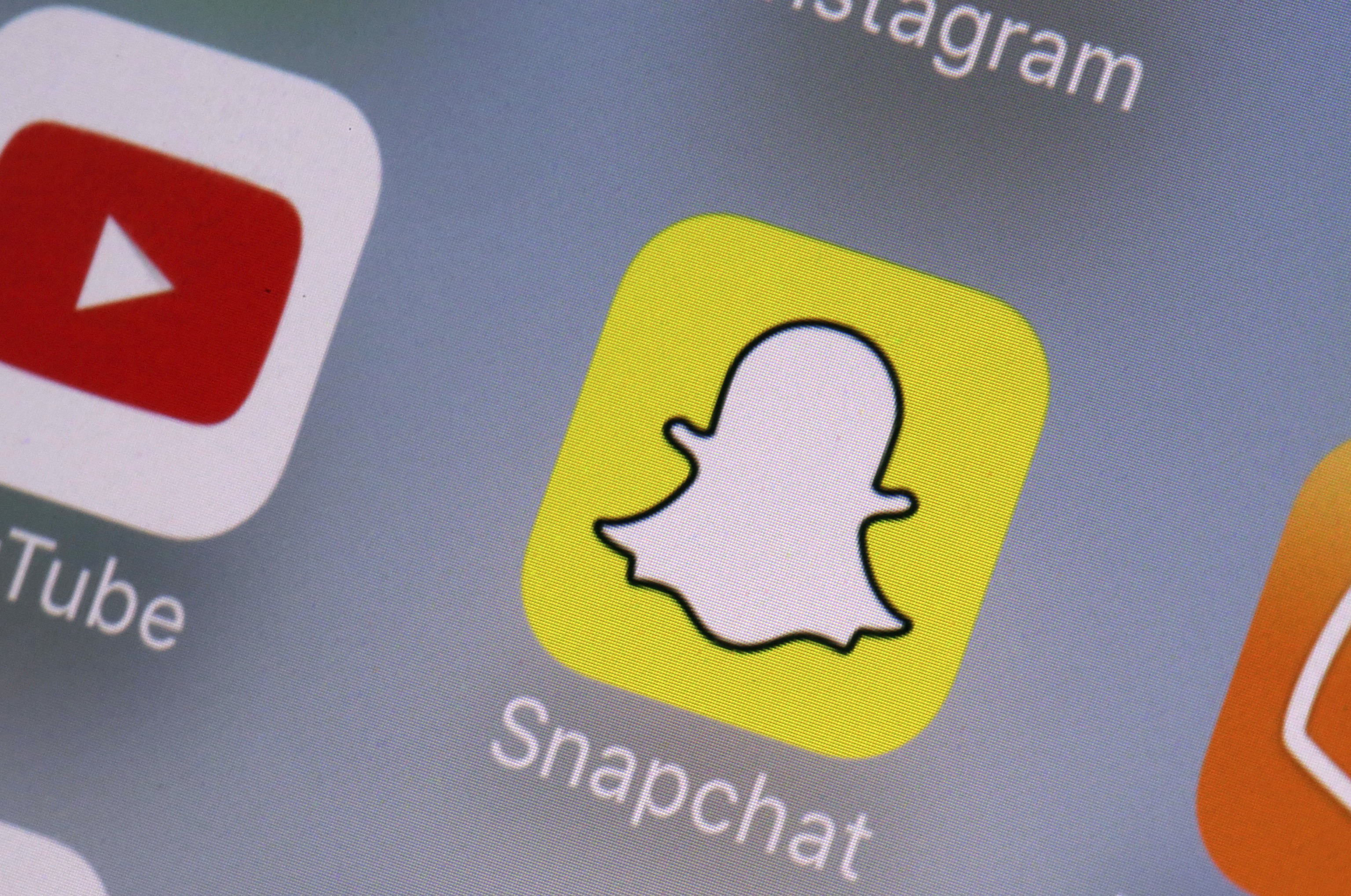 Dona do Snapchat Demite 1.000 Funcionários: O Poder da Eficiência com IA