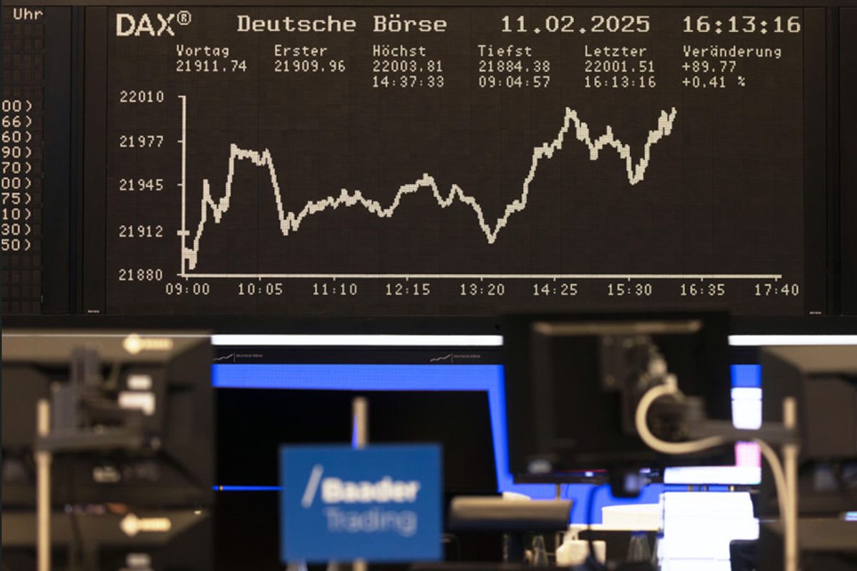 Em novo dia de fortes ganhos, bolsas da Europa voltam a bater recordes