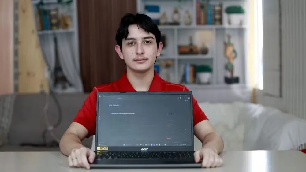 Estudante com TDAH Cria Assistente de Inteligência Artificial para Transformar a Educação