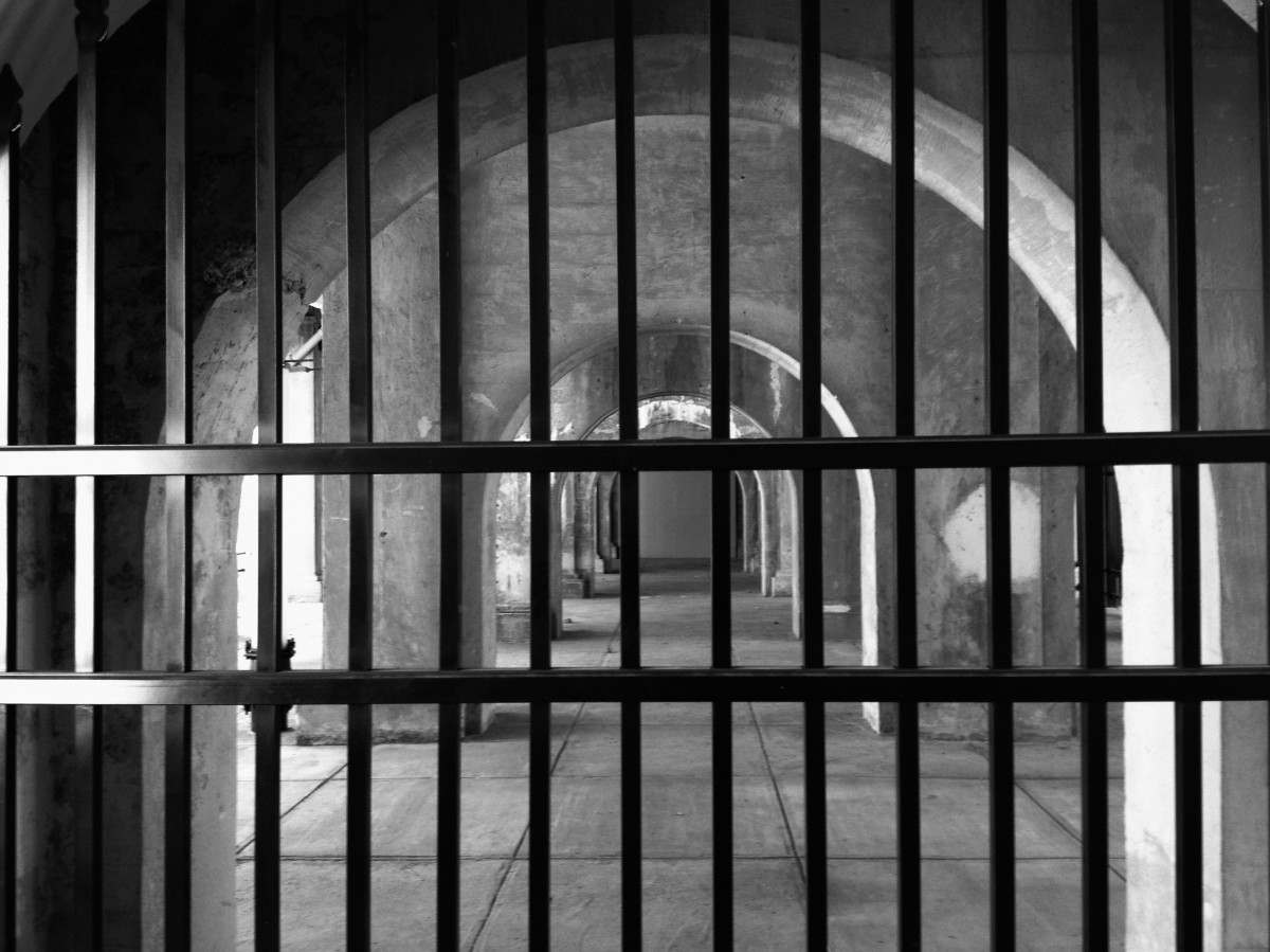 Extinção da Punibilidade: Entenda as Causas que Acabam com a Punição