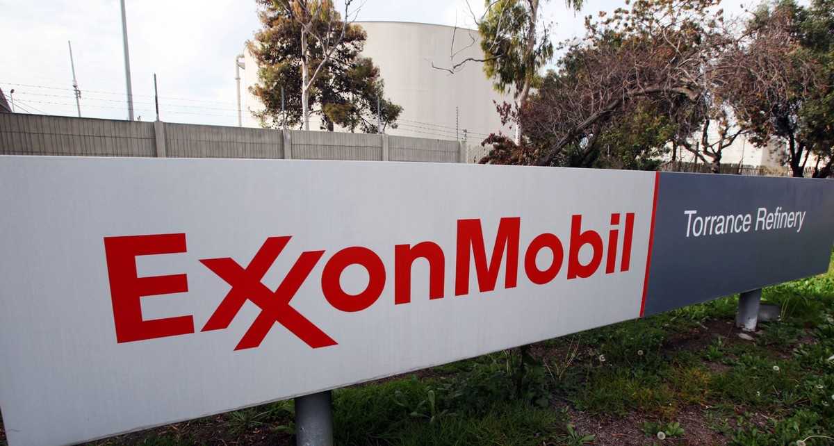 ExxonMobil projeta lucro menor no 4º trimestre devido a preços mais baixos de petróleo e g