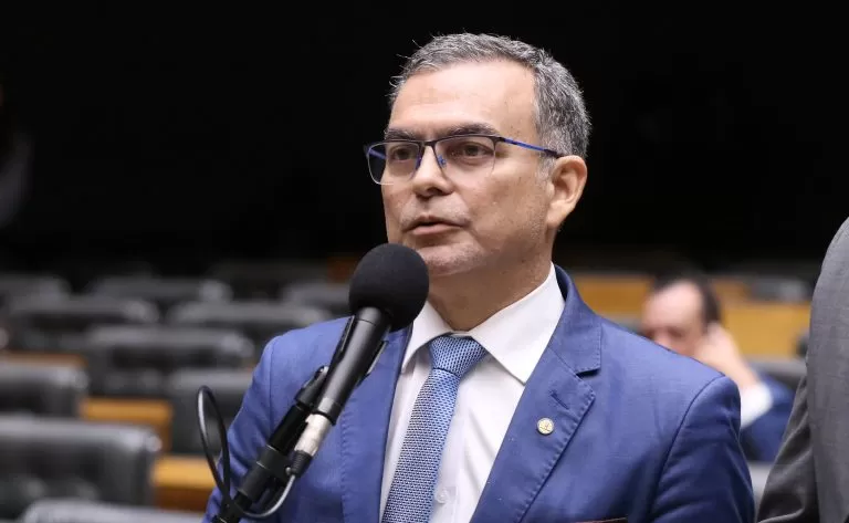Famílias de Agentes de Segurança: Governo Brasileiro Avança com Programa de Assistência