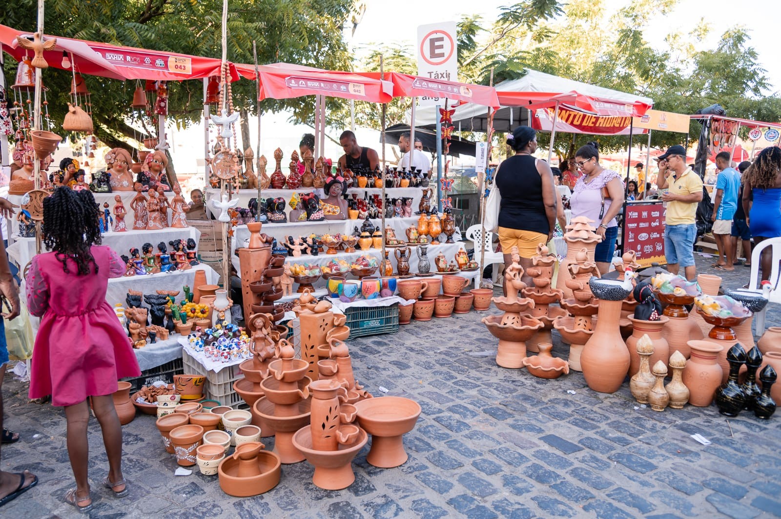 Feira de Caxixis 2026: Descubra o Maior Evento de Artesanato ao Ar Livre do Brasil
