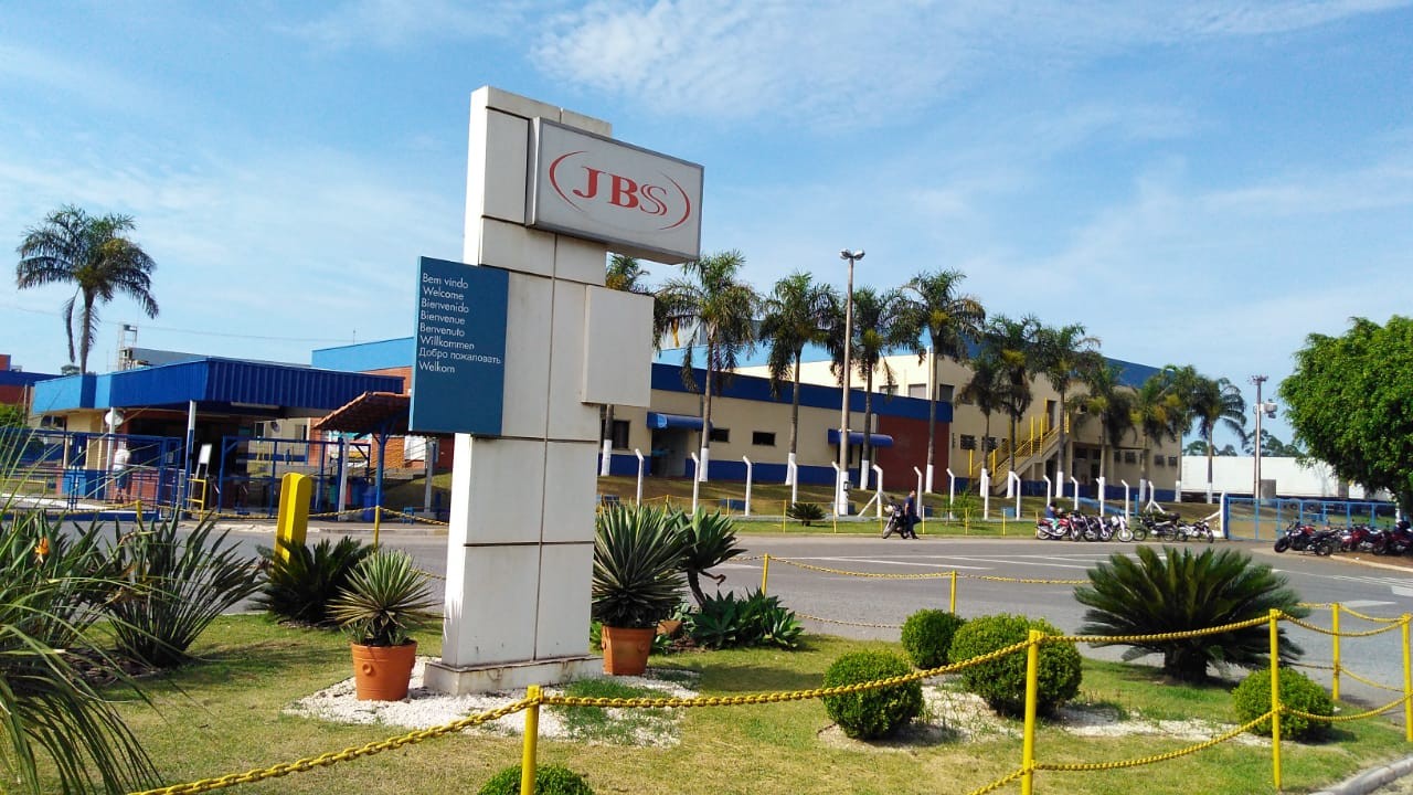 Frigorífico abre mais de 400 vagas de emprego no interior de SP