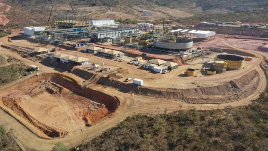 Governo Caiado Vincula Terras Raras aos EUA após Emprestimo Milionário