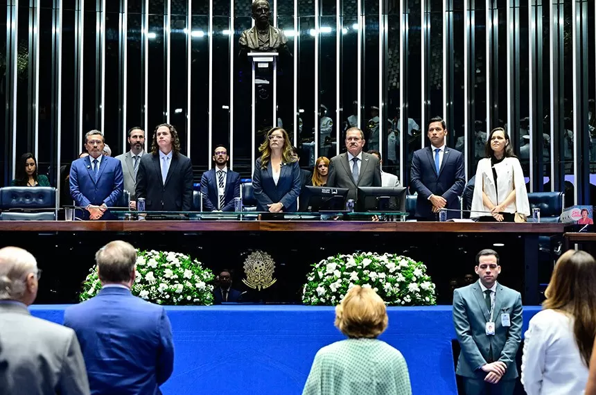 Guia da Candidata: Senado Lança Guia para Empoderar Mulheres na Política