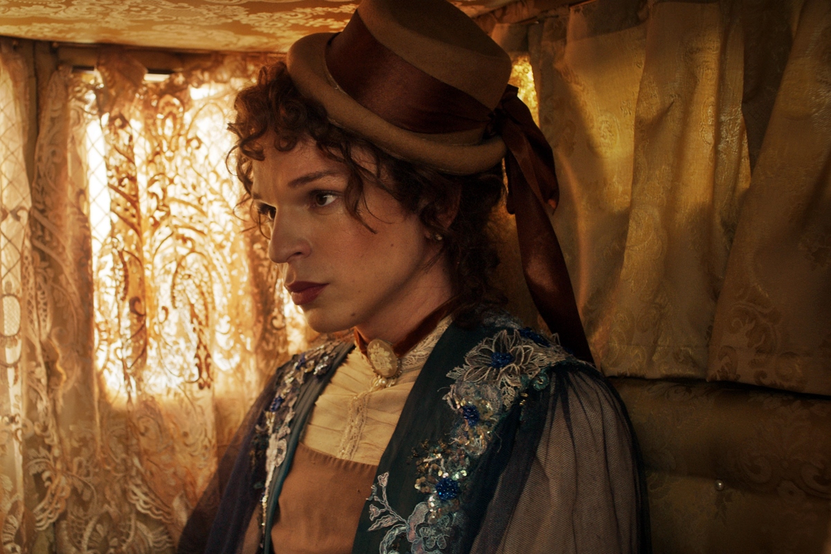 HBO se pronuncia após críticas contra personagem trans em Dona Beja