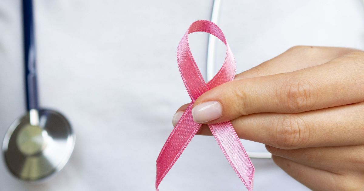 IA brasileira analisa câncer de mama em tempo real durante cirurgia