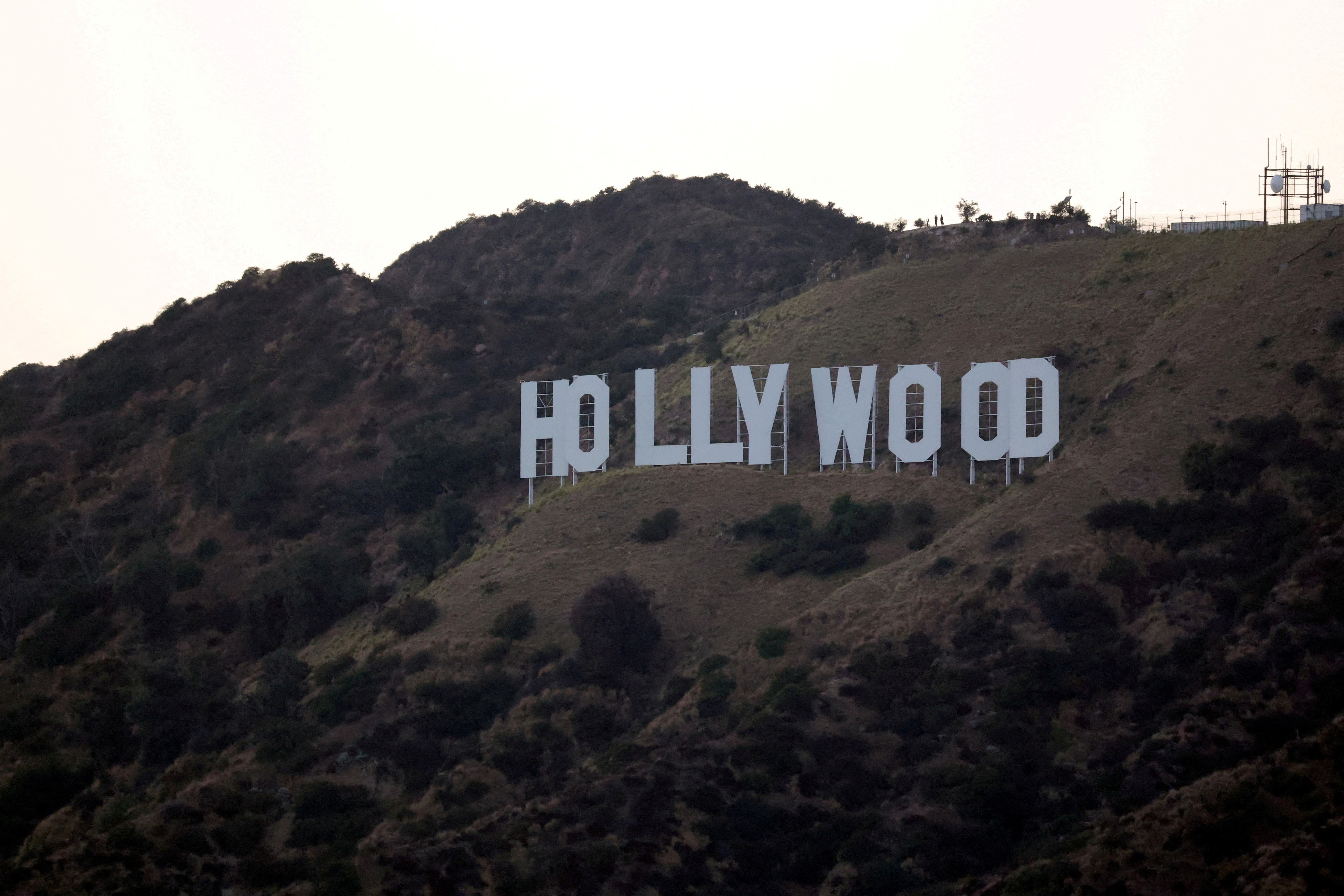 IA Chinesa Seedance é Acusada de Violação em Massa de Direitos Autorais em Hollywood