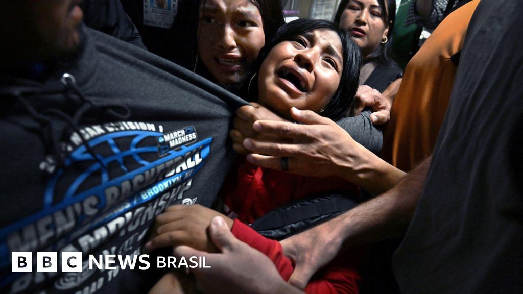 Imagem do Ano do World Press Photo 2026: Separados pelo ICE