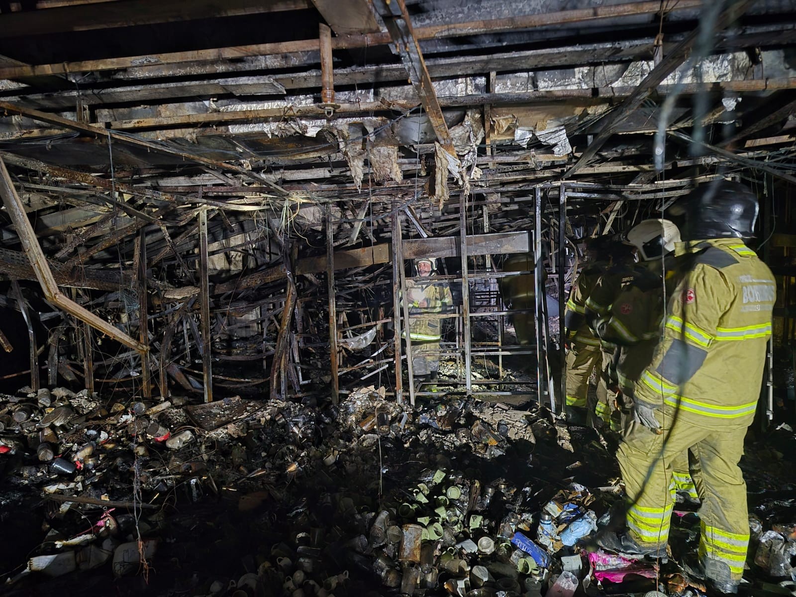 Incêndio no Shopping Tijuca: polícia ouve superintendente, chefe da brigada e funcionário 