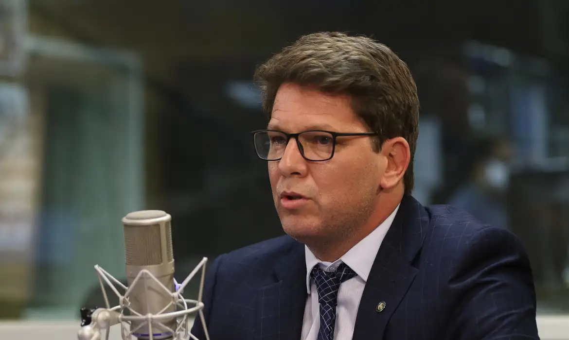 Investigação no STF: Emendas Parlamentares para Filme sobre Bolsonaro sob Suspeita