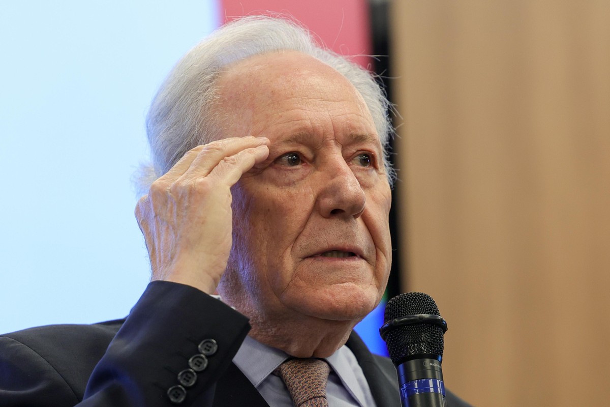 Lewandowski quer antecipar saída e deixar o governo Lula na sexta-feira