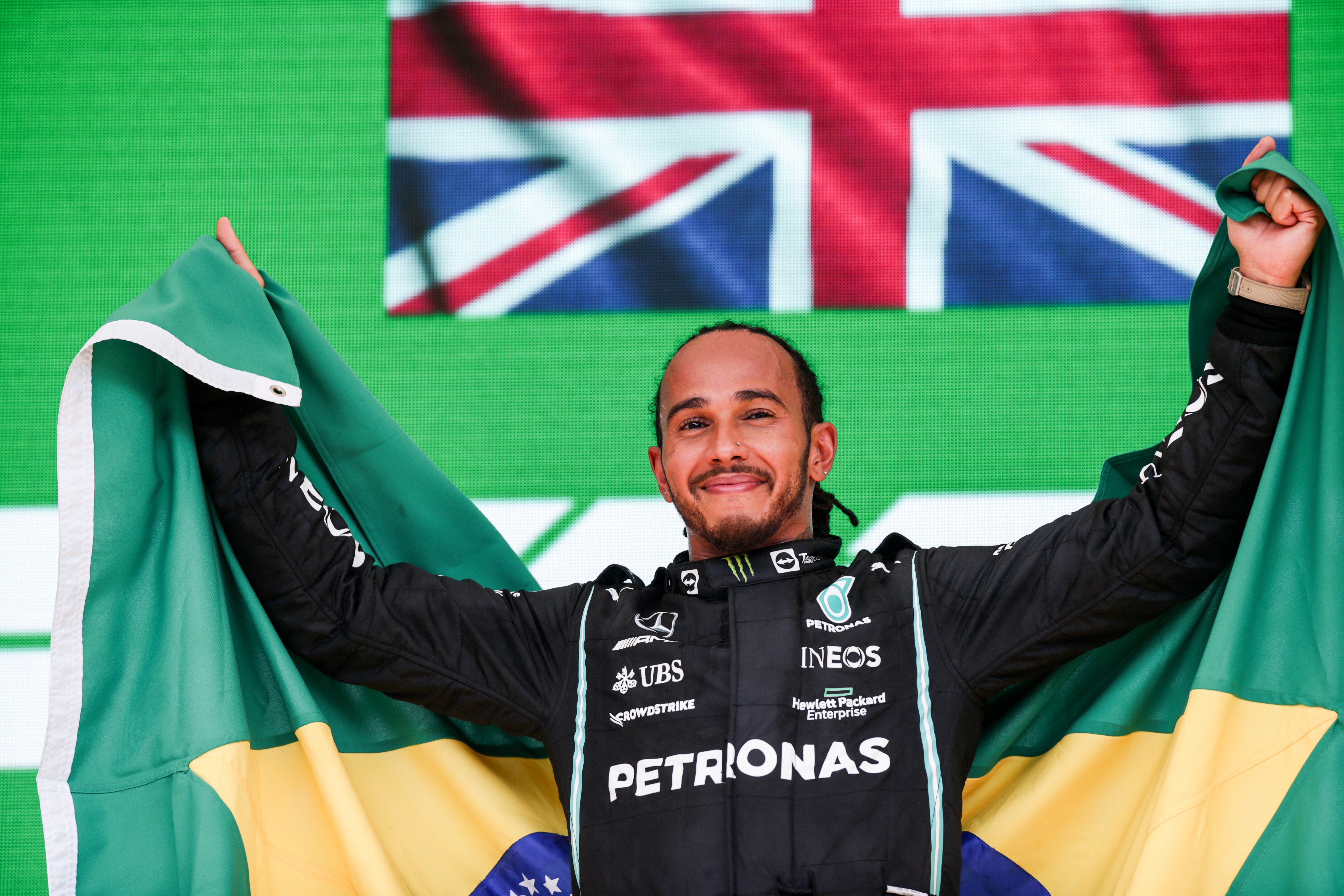 Lewis Hamilton Apoia Brasil na Copa do Mundo 2026: "Sempre Foi Minha Seleção Favorita"