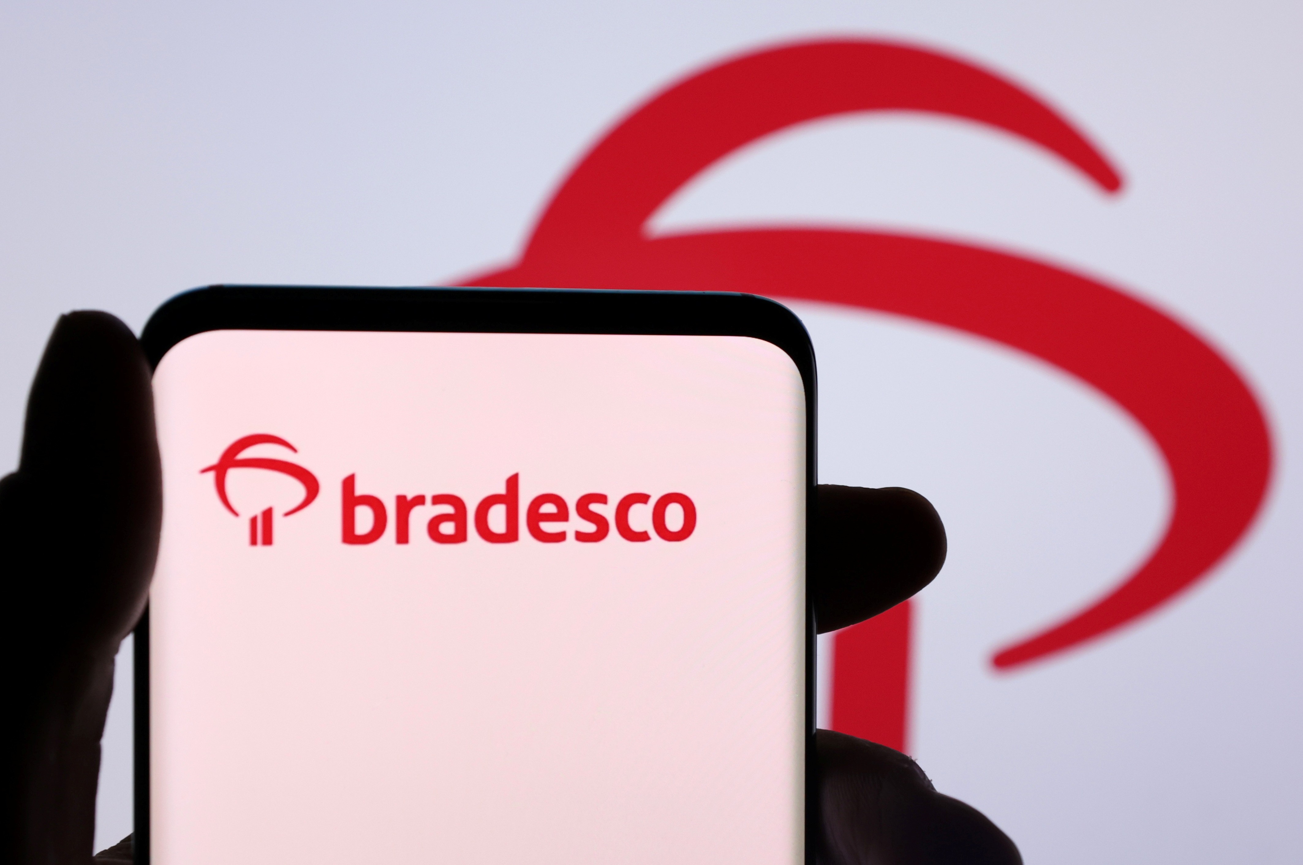 Lucro do Bradesco Dispara: R$ 6,8 Bilhões no 1º Trimestre!