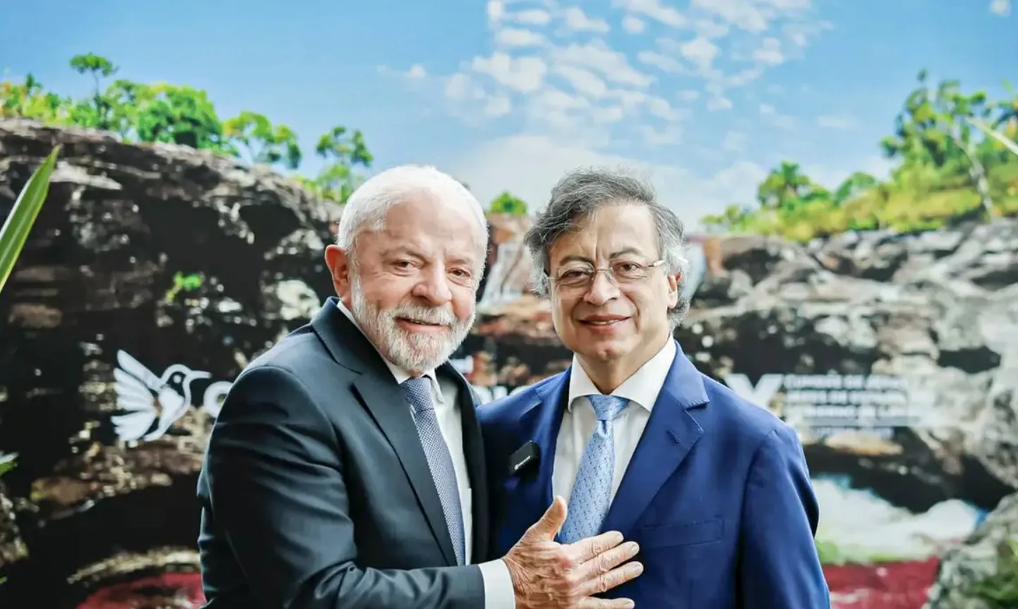 Lula e Petro defendem fortalecimento do multilateralismo regional na Cúpula da Celac