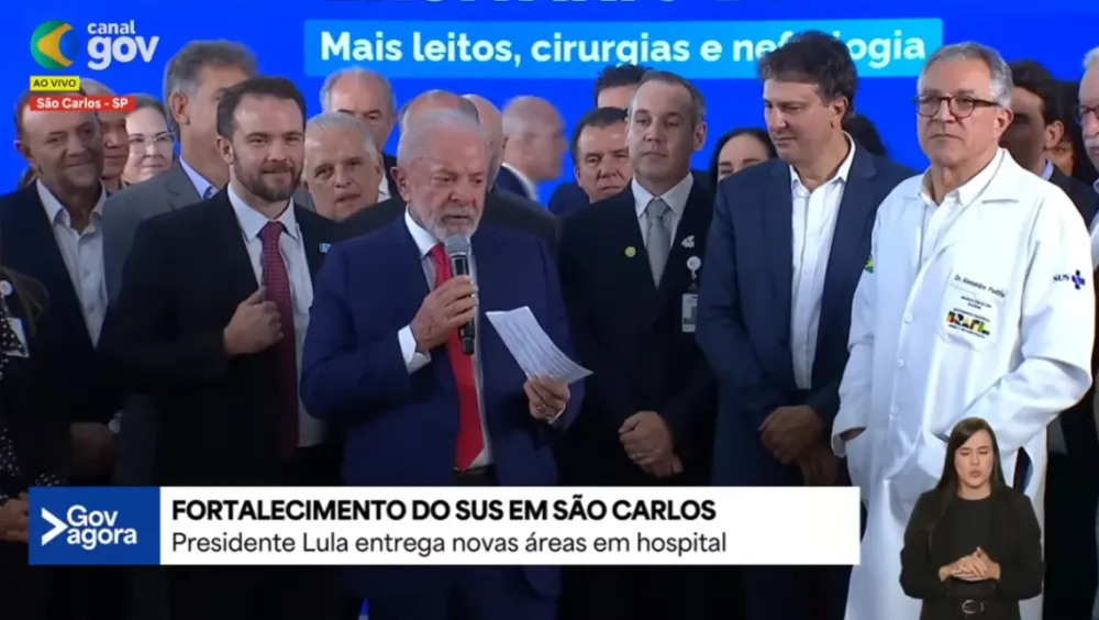 Lula Sinaliza Camilo Santana para 2026: O Futuro do Ceará em Jogo