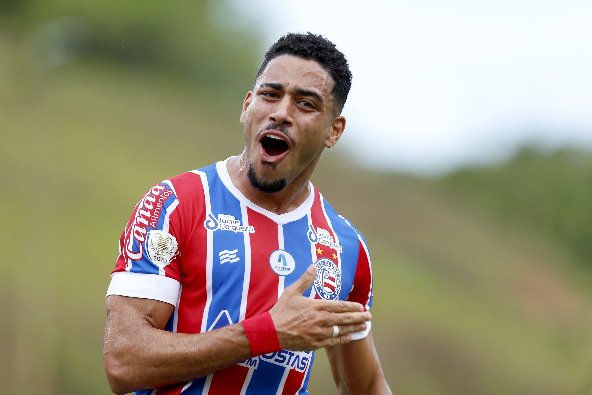 Matheus Bahia: Conheça a Trajetória do Lateral-Esquerdo Reforço do Inter