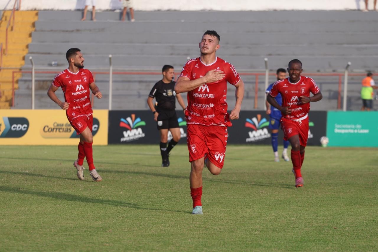Max Brilha em Retorna ao Princesa do Solimões com Gol e Assistência