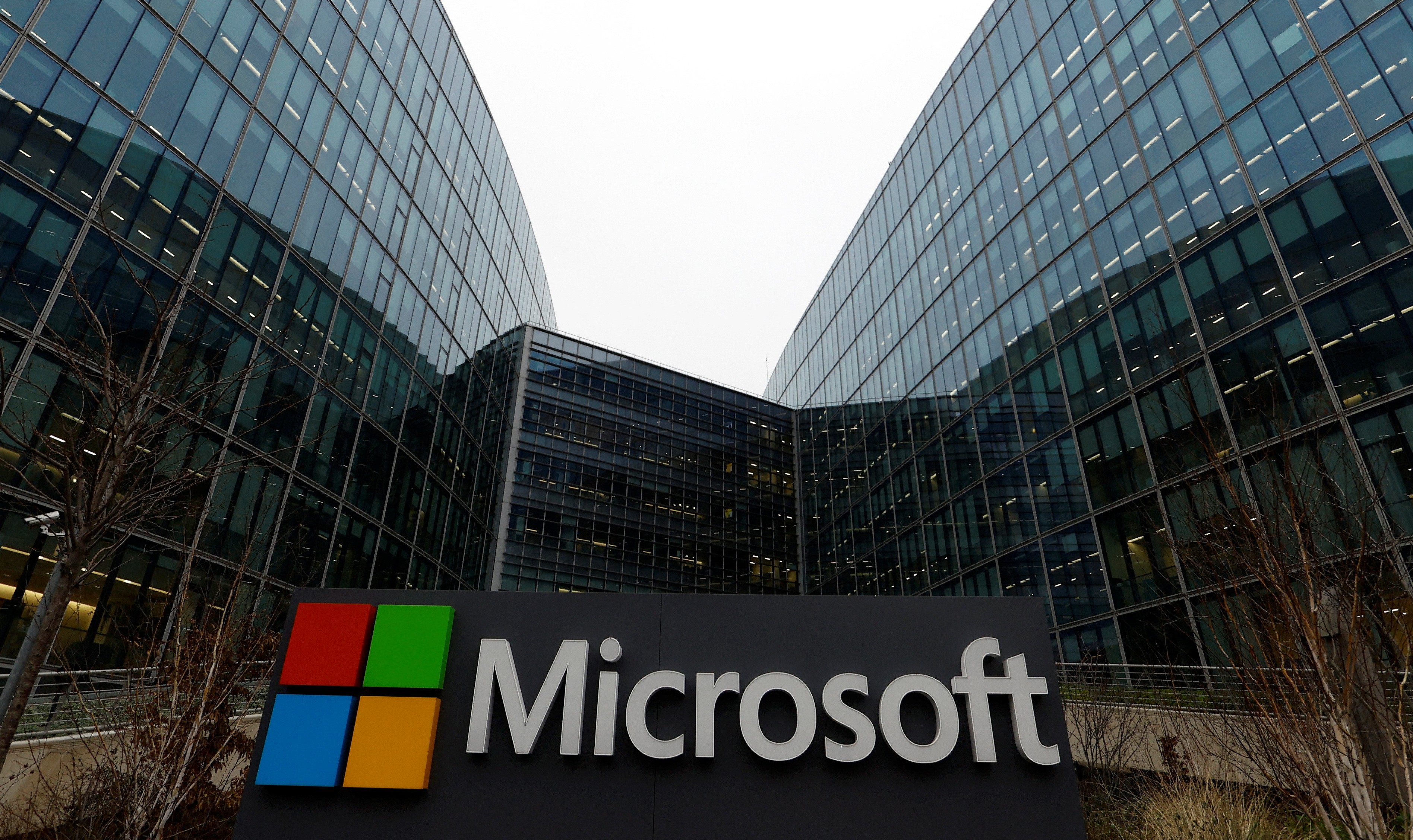 Microsoft Outlook parado? Problema em serviços de produtividade da empresa