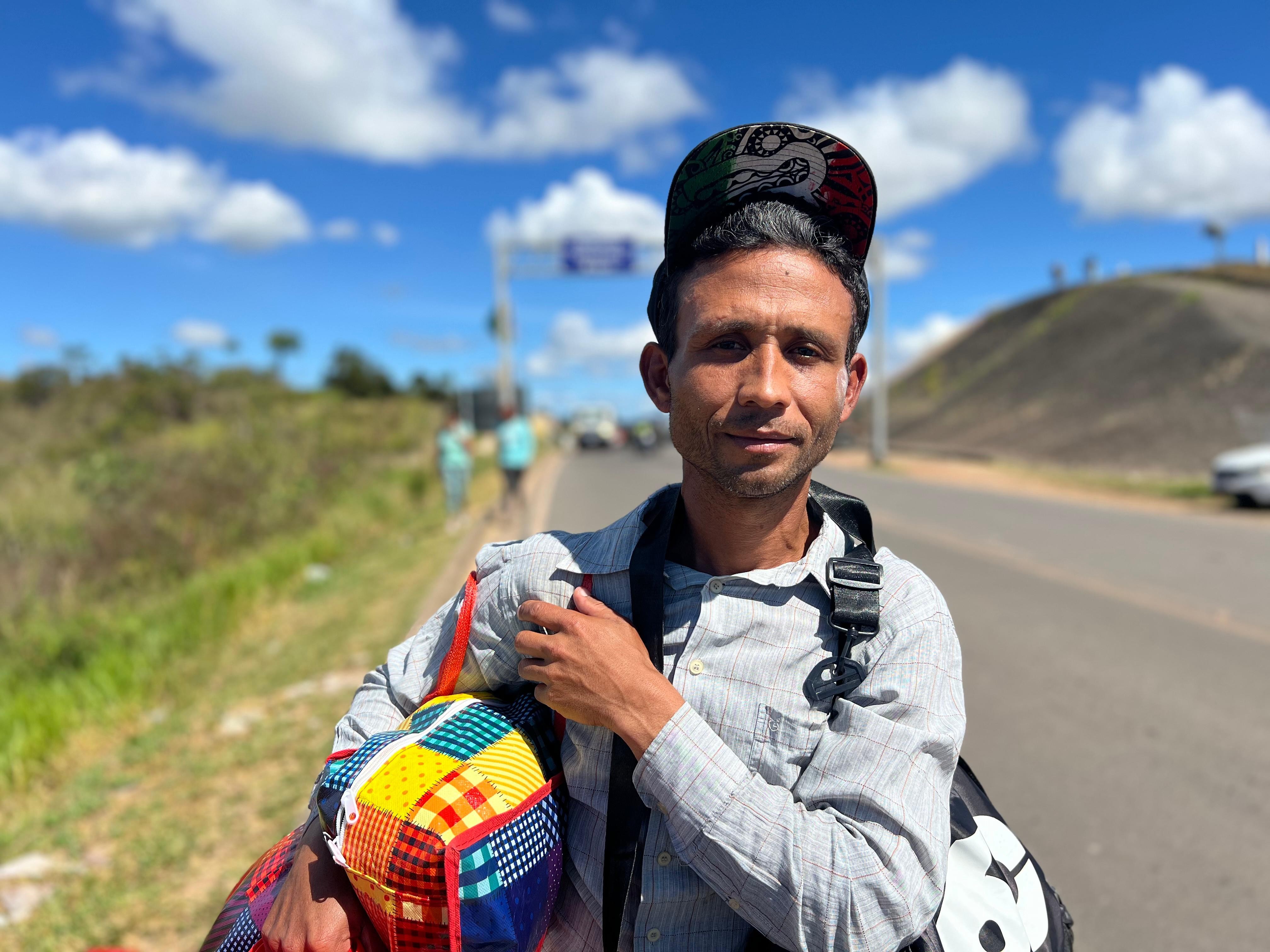 Migrante que vive no Brasil há um ano sonha em trazer família da Venezuela: 'Em ruínas'