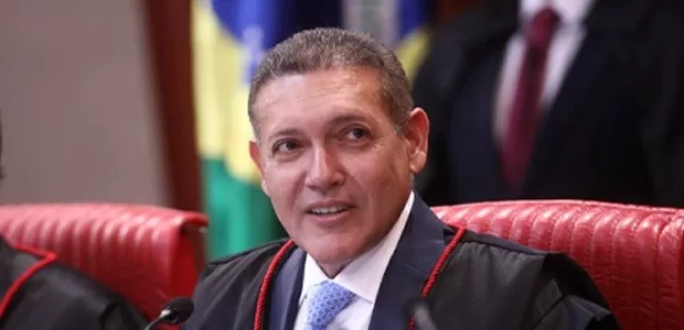 Ministro Nunes Marques é eleito Presidente do TSE para as Eleições Gerais de 2026
