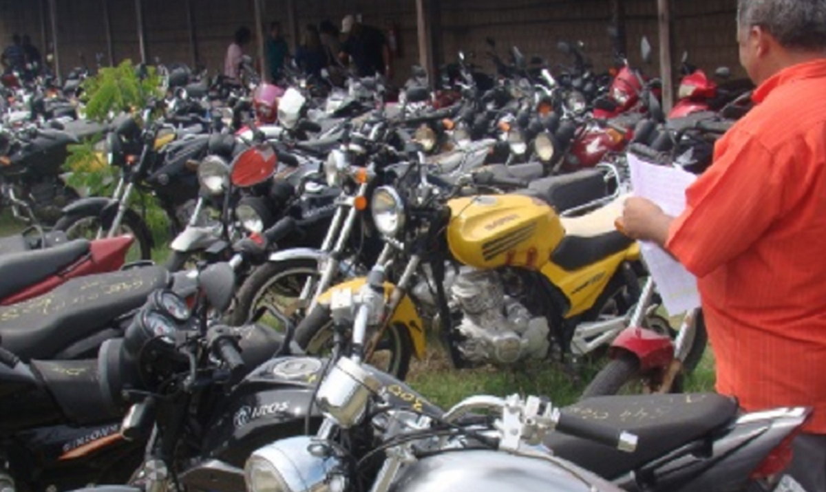 Motocicletas apreendidas pelo Detran podem ser retiradas sem pagamento de multas no Ceará