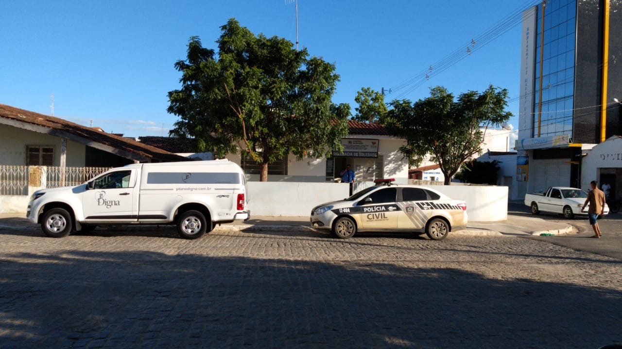 Mulher confessa à polícia que matou homem com quem tinha um relacionamento, na PB 