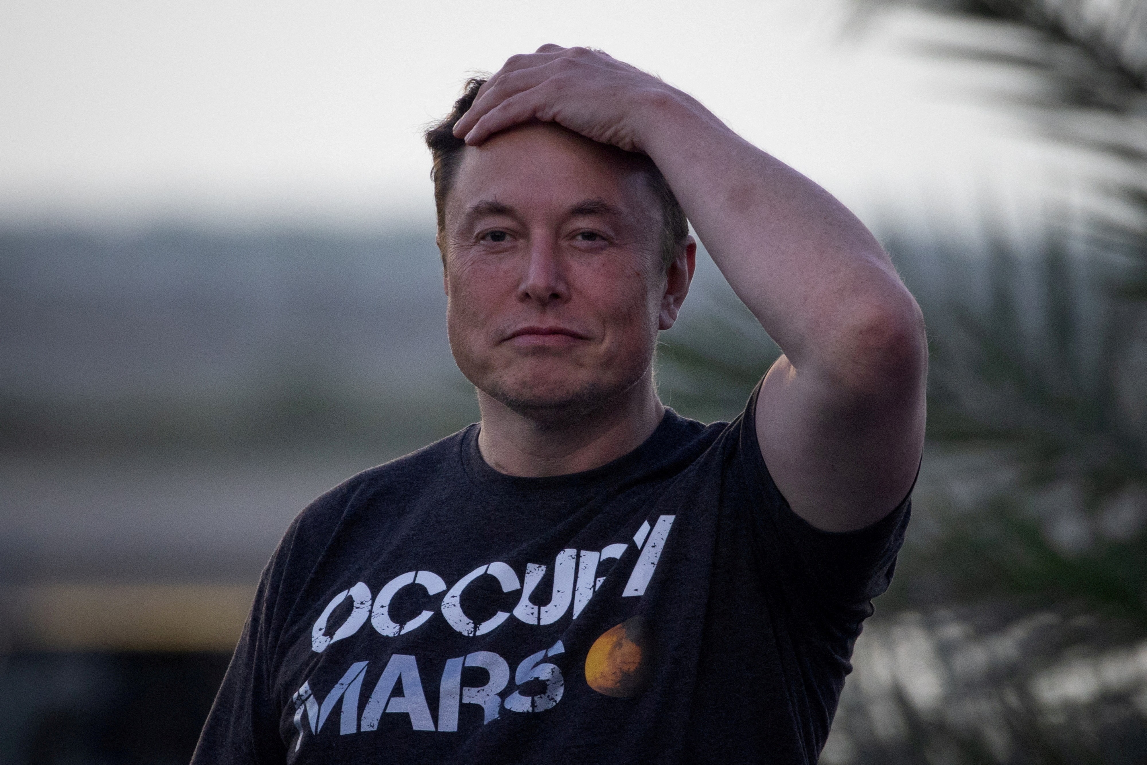 Musk mantém controle da SpaceX após IPO, desafiando normas de governo corporativo