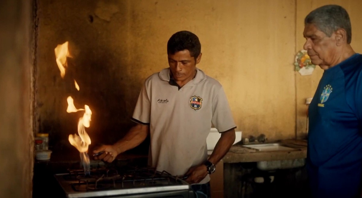 Na maior reserva de petróleo do mundo, na Venezuela, gás do fogão vem direto do poço; veja