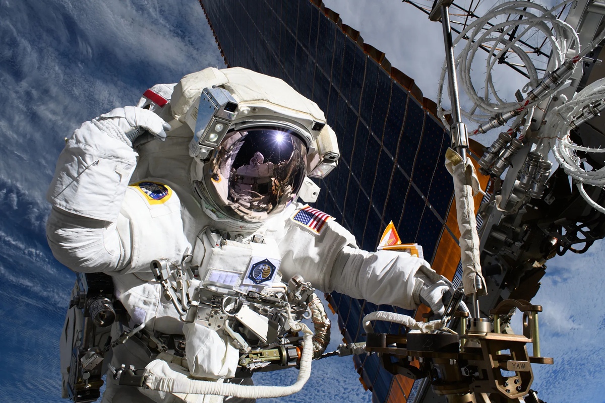 Nasa estuda adiantar missão de retorno para resgatar astronauta doente