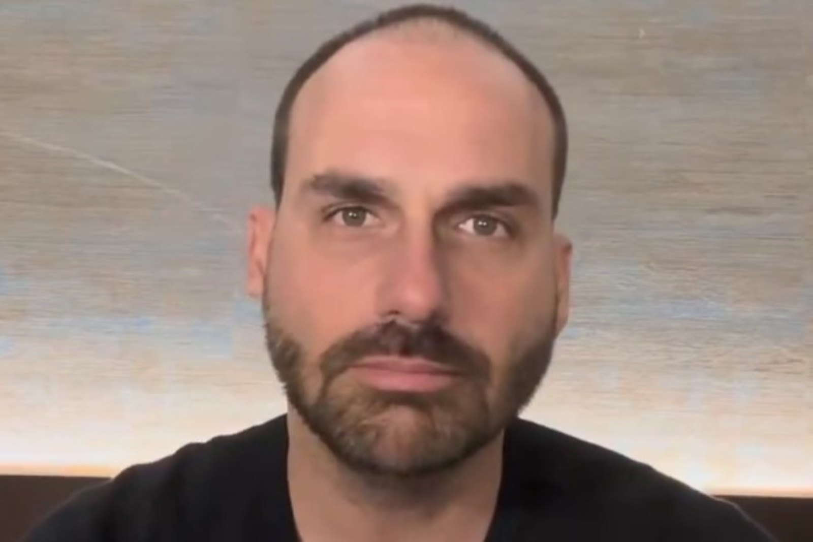 Nos EUA, Eduardo Bolsonaro alugou carro em Brasília e pediu reembolso