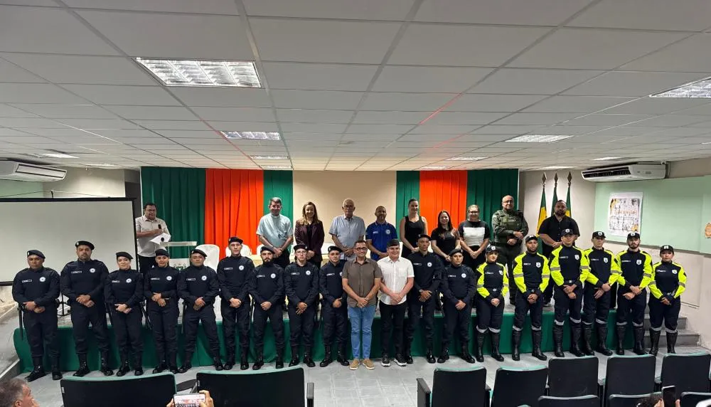 Nova Força de Segurança em Santa Quitéria: 12 Guardas Municipais e 6 Agentes de Trânsito Empossados
