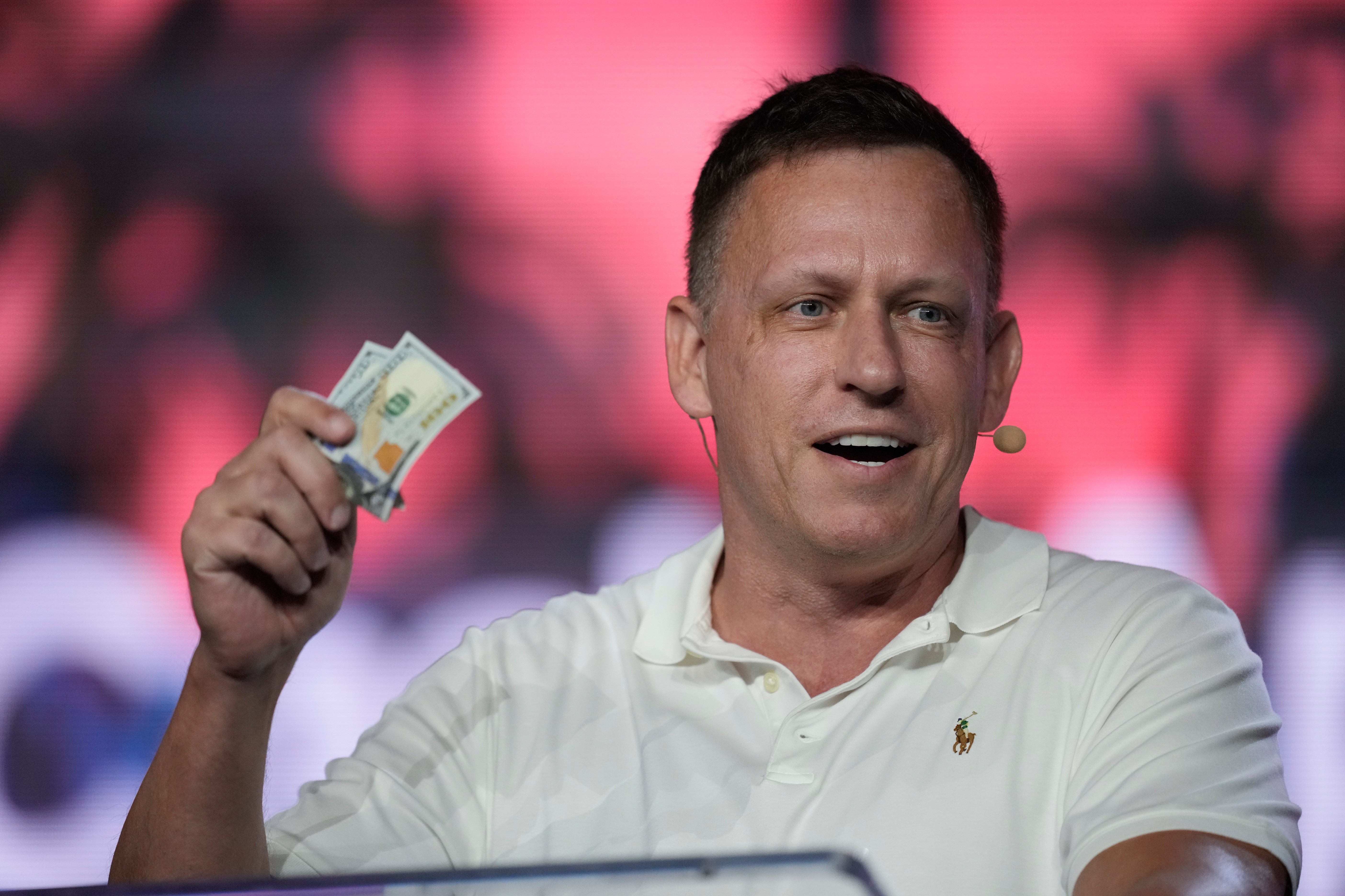 O Anticristo na Porta do Vaticano: Conheça a Polêmica Palestra de Peter Thiel em Roma