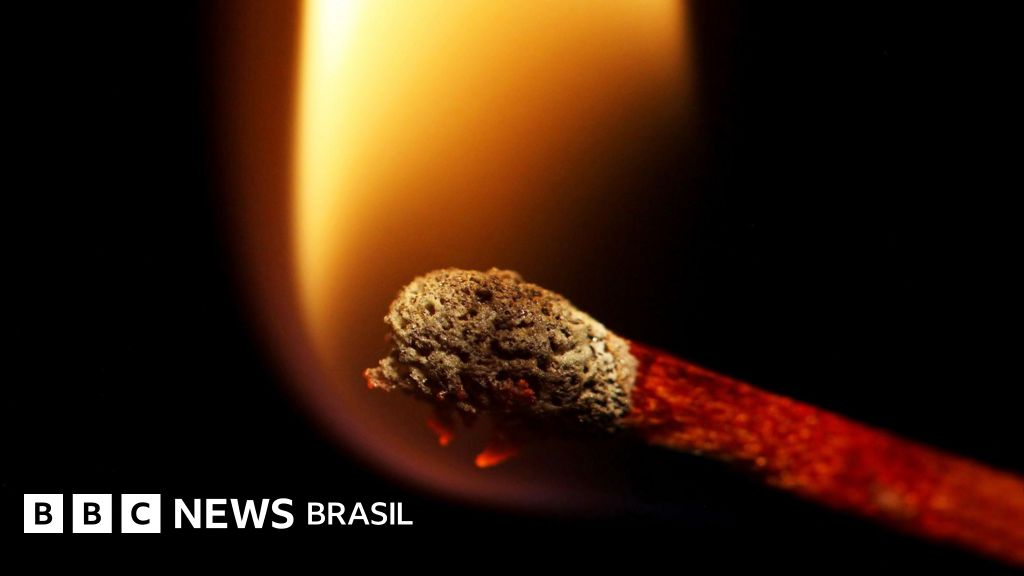 O Dia Que Muda Tudo: Como Farmacêutico Inventa os Palitos de Fósforo no Brasil?
