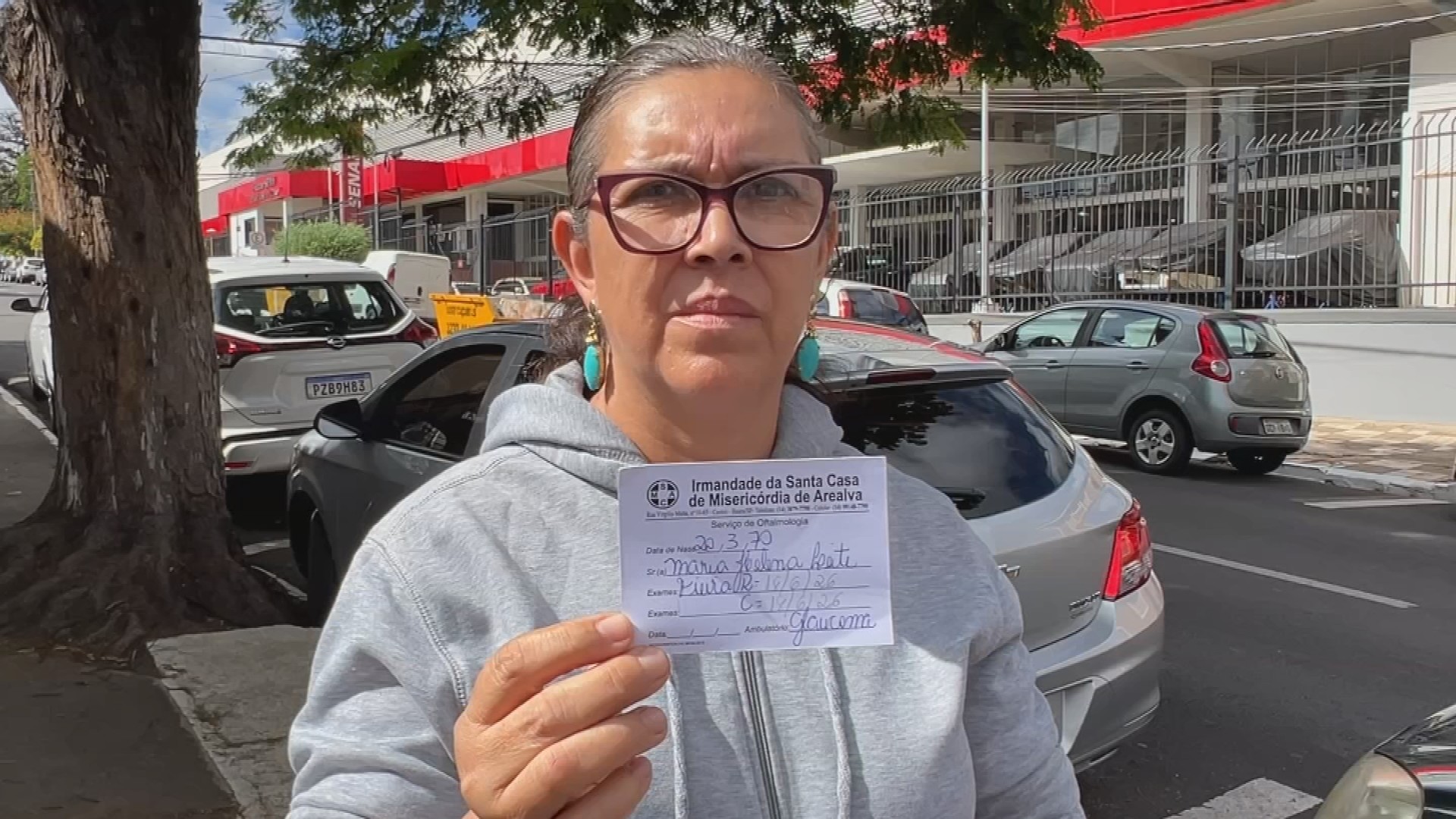 Pacientes encontram unidade da Santa Casa de Arealva fechada em Bauru e relatam falta de a