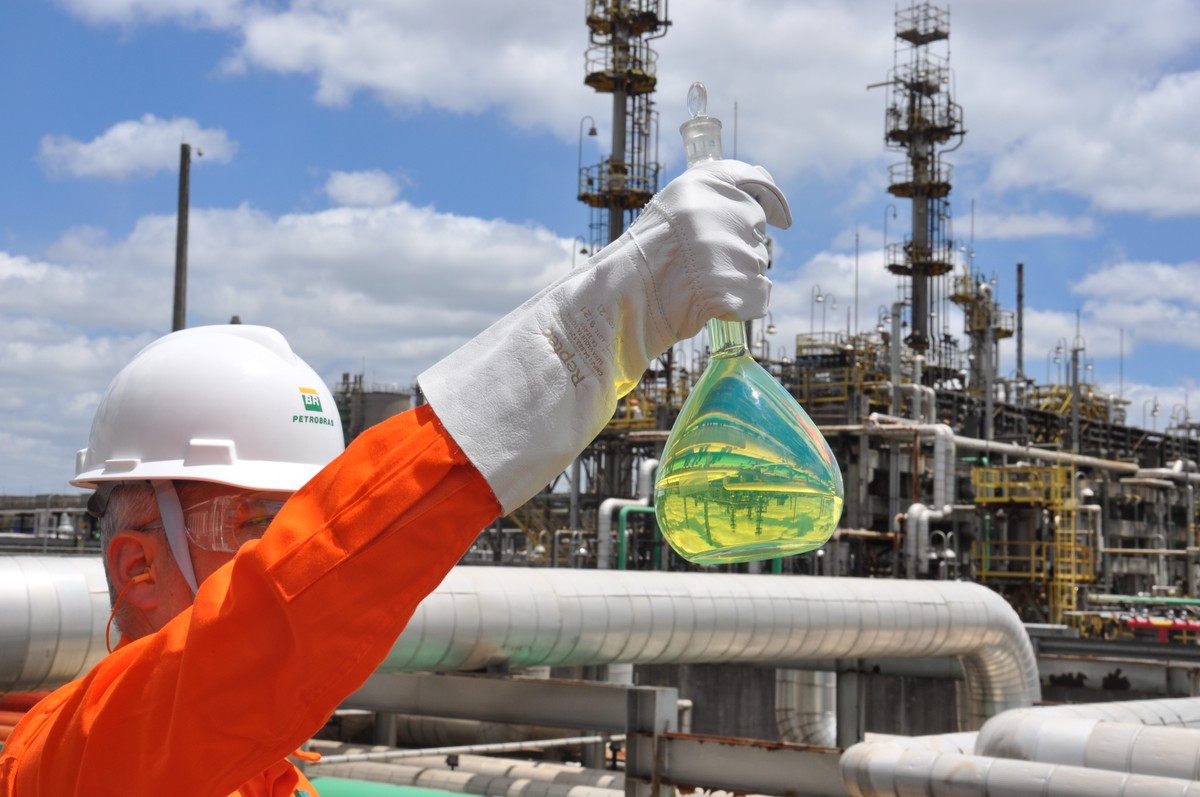 Petrobras assina acordo com Vale para fornecer diesel S10 já com biodiesel