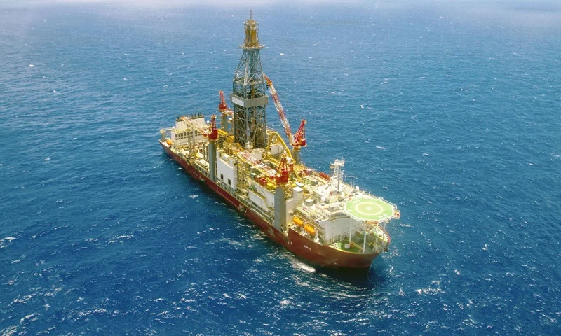 Petroleiras brasileiras caem na Bolsa apesar da alta do petróleo; entenda